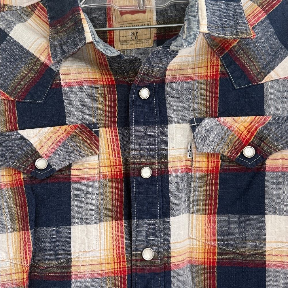 Levi’s Barstow Standard Fit Western Shirt • Plaid Snap Button • Long Sleeve - Picture 4 of 8